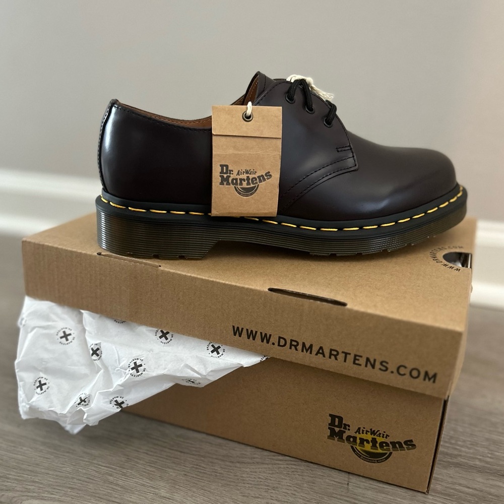 Docs Originals, durable Smooth leather.